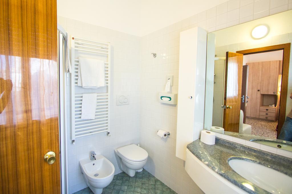 Casa Portofino Rooms&Breakfast Cesenatico Bilik gambar
